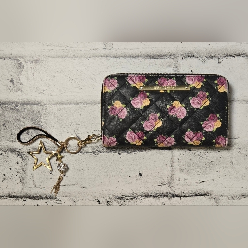Betsey Johnson Floral Quilted Wallet Zip Around Wristlet Black Pink